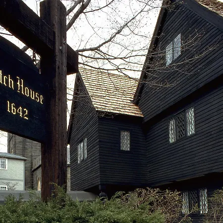 The Salem Inn-2